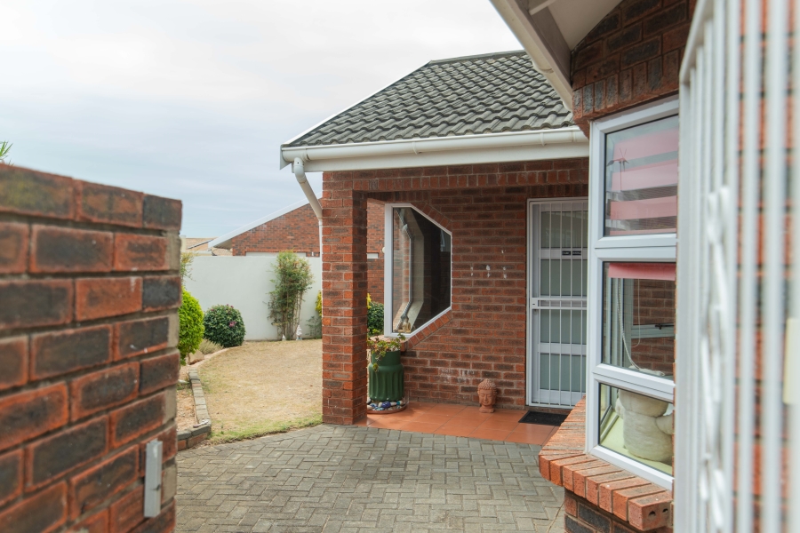 3 Bedroom Property for Sale in Summerstrand Eastern Cape